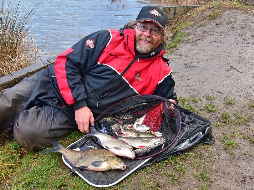 silverfish feeder fishing