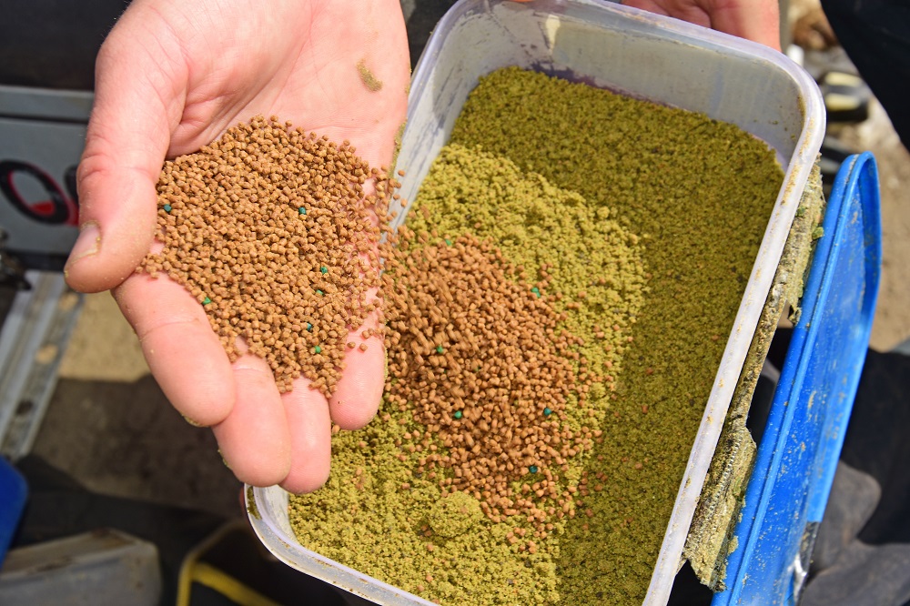 Master the Method feeder with Nick Speed Dynamite Baits