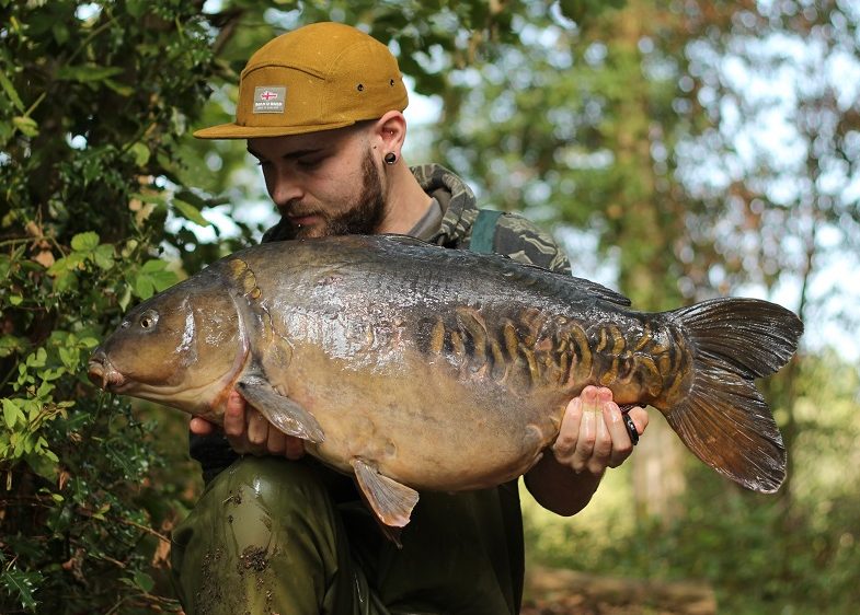 dave williams mid summer carp fishing on yateley