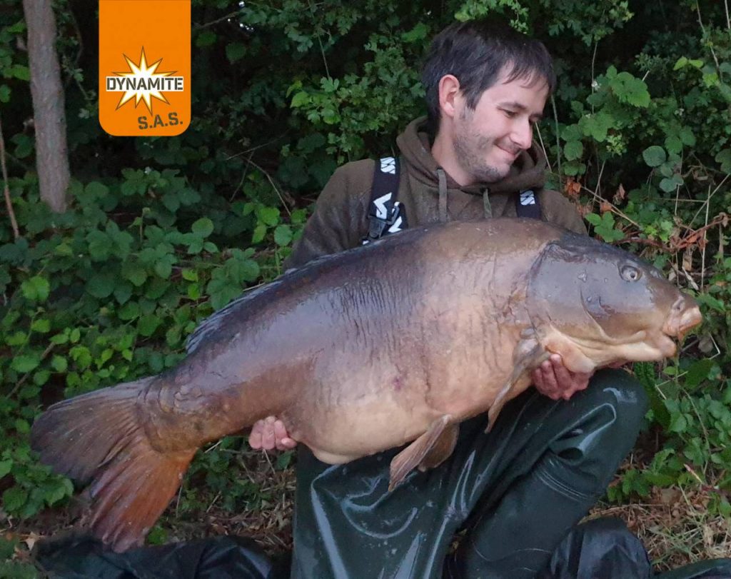 41.14 sas badge carp pic