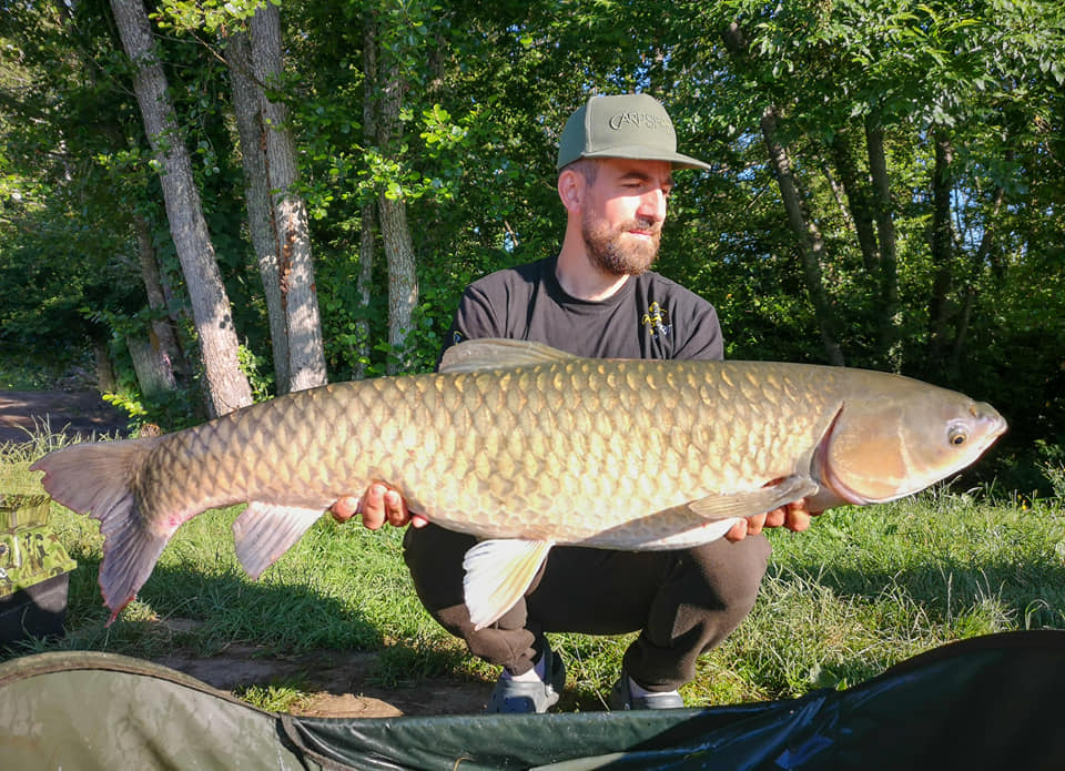 Around the World in 80 Seconds - June - Dynamite Baits Russia