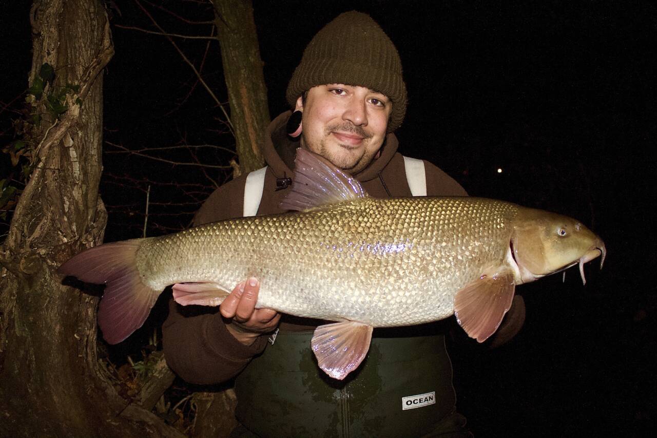 Matthew Fernandez’ Winter Barbel Fishing Tips Dynamite Baits